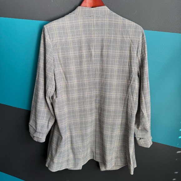 Babaton Gray Plaid Blazer size 14 - Picture 8 of 15